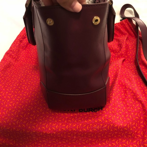 Tory Burch Robinson double zip tote - Picture 3 of 8